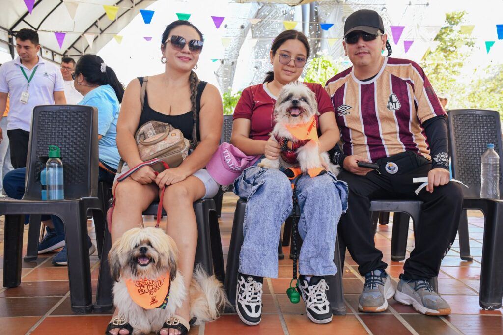 Con fútbol, mascotas y más de $17 millones en incentivos, Comfenalco Tolima inició la celebración de sus 68 años 13 IMG 20260804 WA0063
