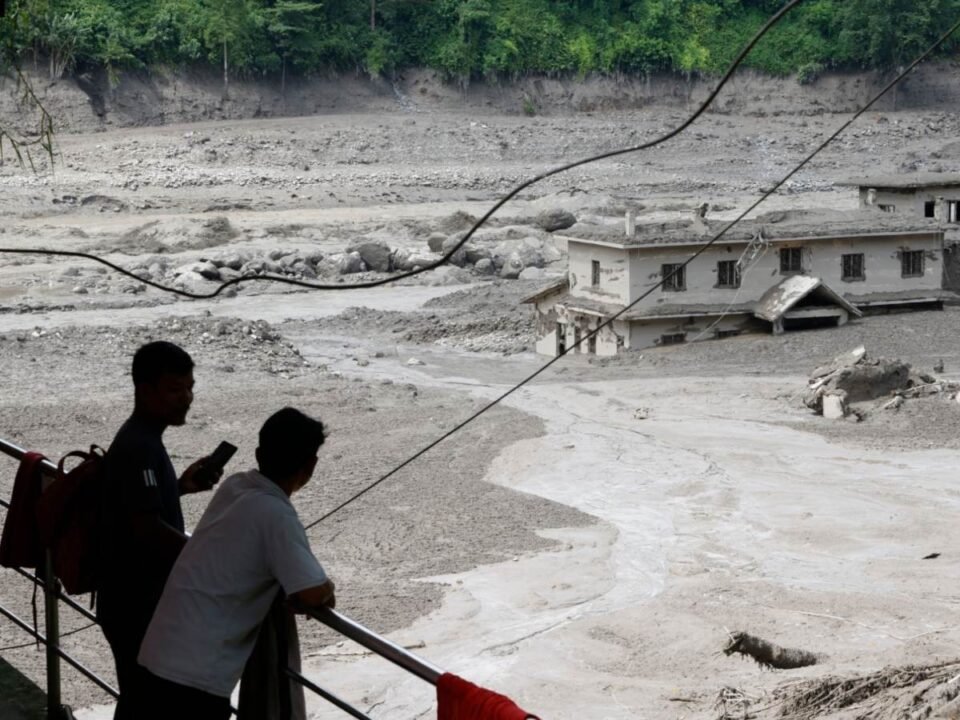 inundacion nepal china tibet 1